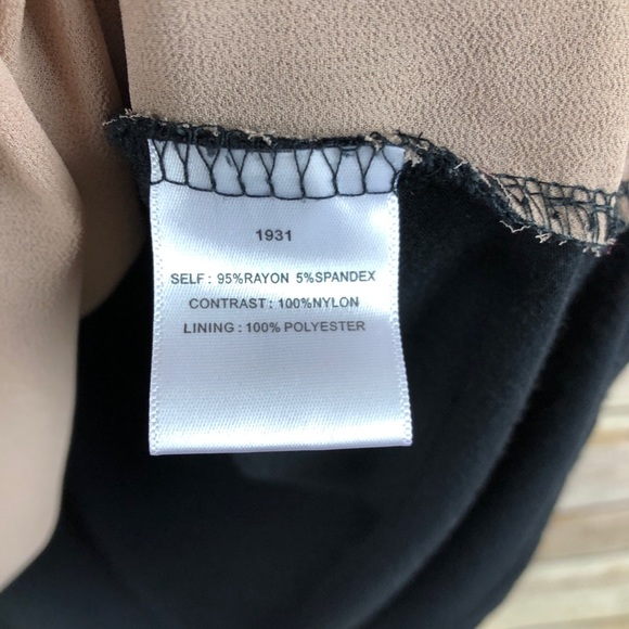 Stitch Fix Sweet Gray Carlisle Lace Front Top Sz S - Picture 5 of 6